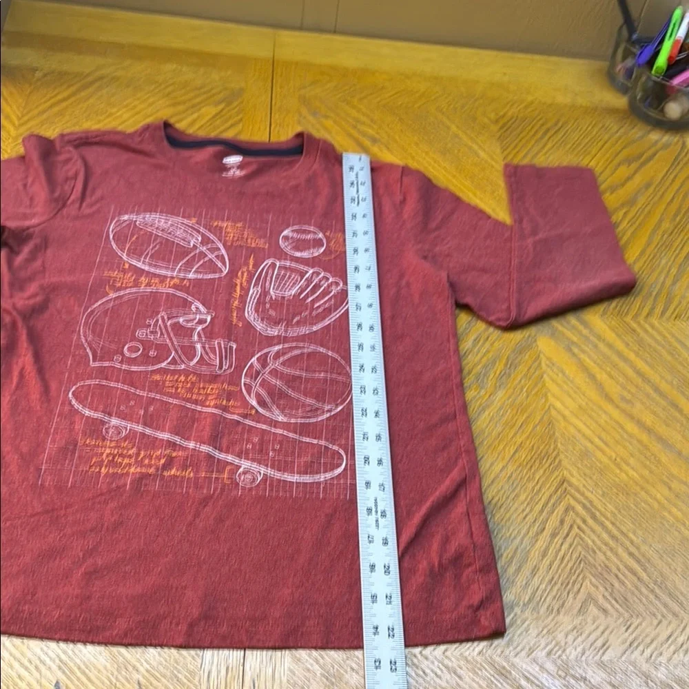 Old Navy Red Long Sleeve Graphic Tee